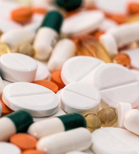 headache-pain-pills-medication-159211-scaled